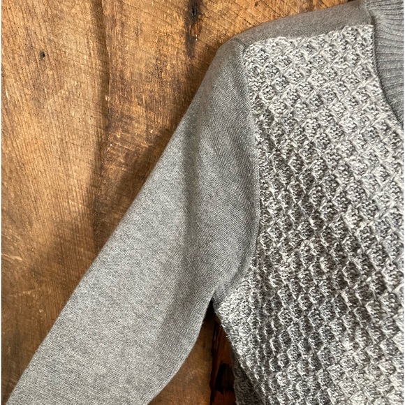 Tommy Hilfiger Grey Cardigan - size medium - Picture 5 of 9